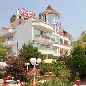 2* Otel Kamelia